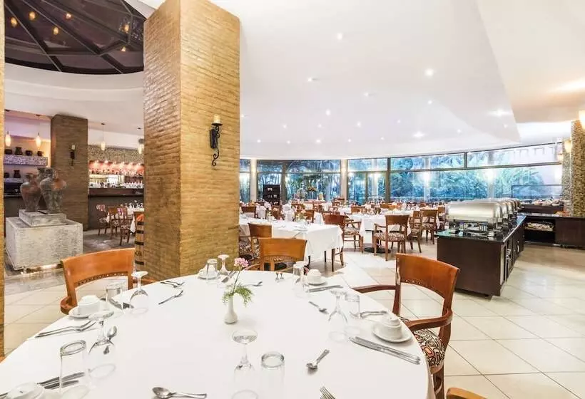 Fotos del hotel Holiday Inn Convention Center, An Ihg:  11