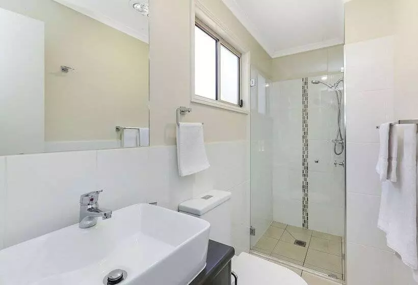 Fotos del hotel Reflections Holiday Parks Moonee Beach:  11