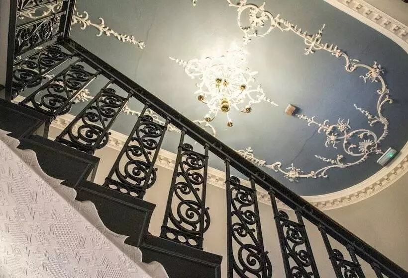 Fotos del hotel Arnos Manor:  17