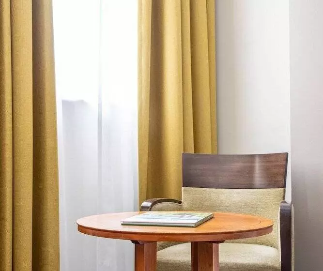 Fotos del hotel Arnos Manor:  25