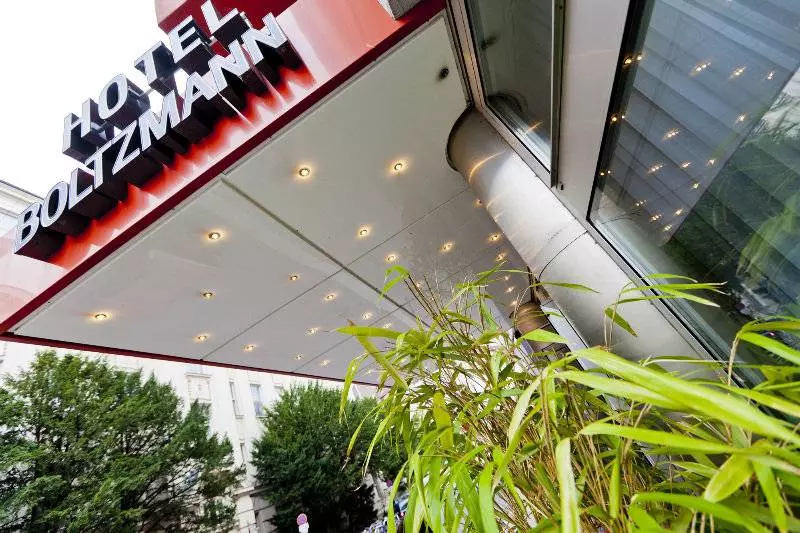 Fotos del hotel Boltzmann:  7