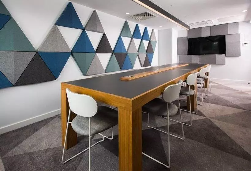 Fotos del hotel Holiday Inn Express Cardiff Bay:  4