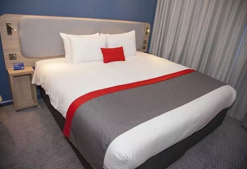 Fotos del hotel Holiday Inn Express Cardiff Bay:  20