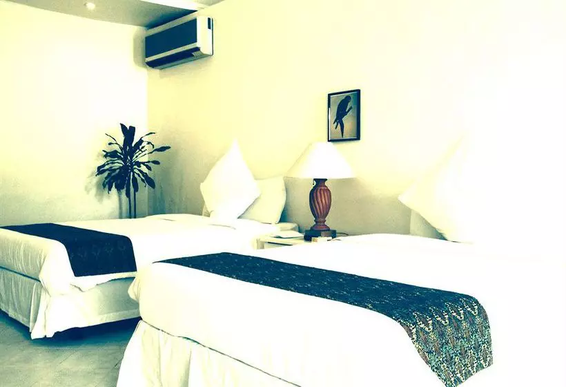 Fotos del hotel Cordova Reef Village Resort:  19