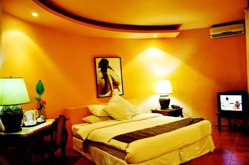 Cordova Reef Village Resort