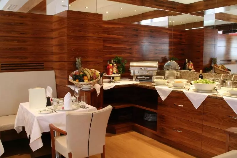 Fotos del hotel Furian:  2