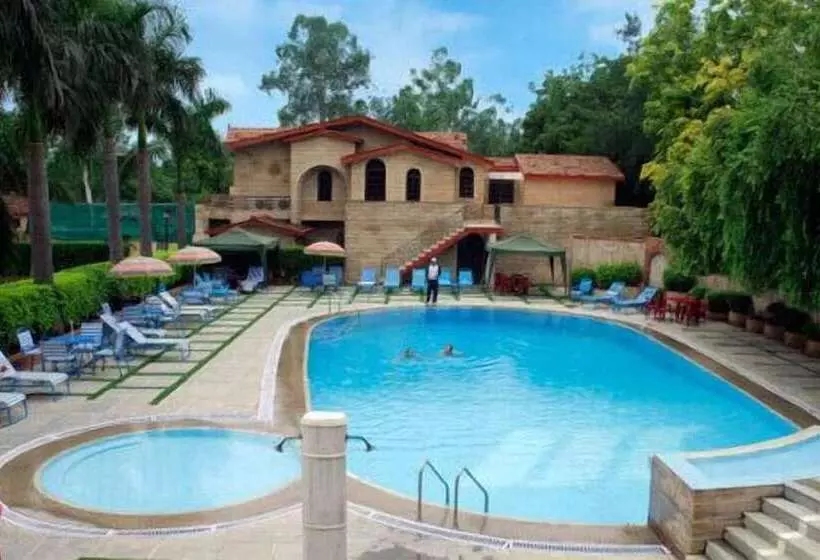 Fotos del hotel Ashok Country Resort:  2