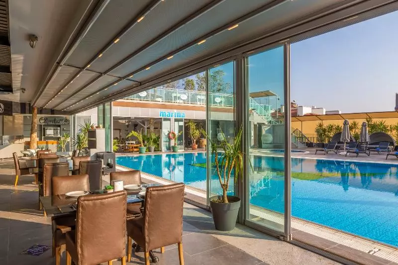 Fotos del hotel Marina  & Suites Kusadasi:  12