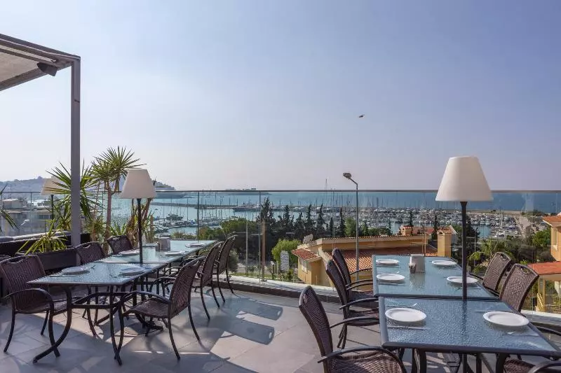 Fotos del hotel Marina  & Suites Kusadasi:  14