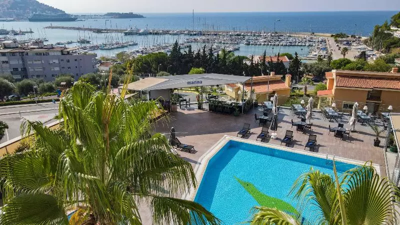 Fotos del hotel Marina  & Suites Kusadasi:  15