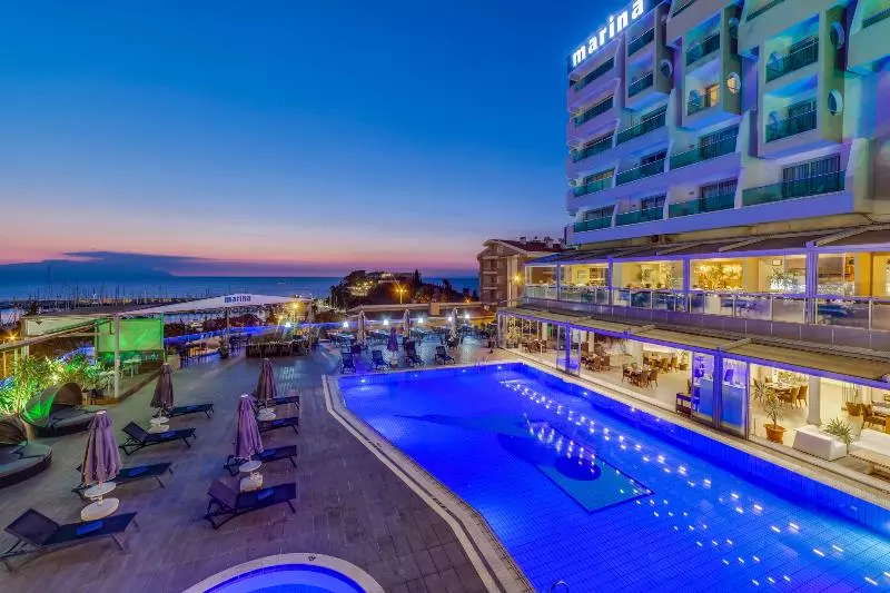 Fotos del hotel Marina  & Suites Kusadasi:  25