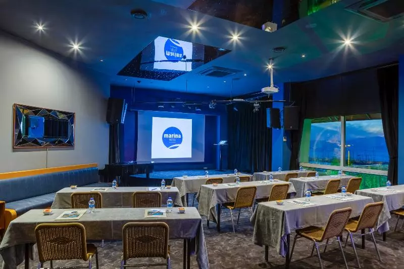 Fotos del hotel Marina  & Suites Kusadasi:  6