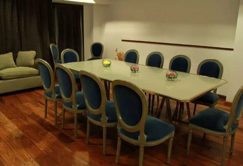 Fotos del hotel Mayflower Suites:  14