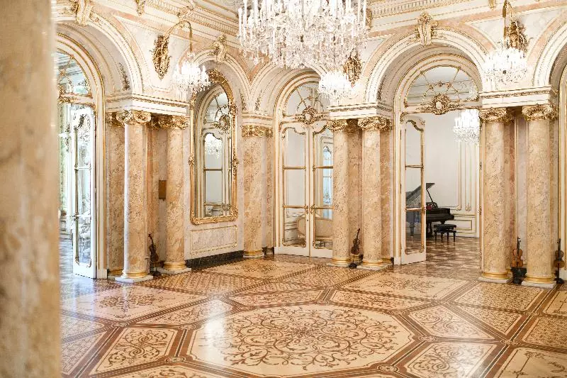 Fotos del hotel Palais Coburg Hotel Residenz:  3