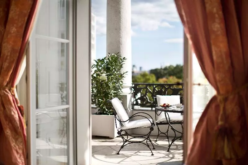 Fotos del hotel Palais Coburg Hotel Residenz:  19