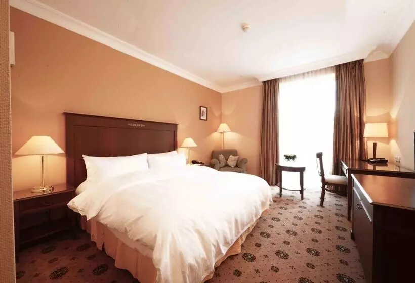 Fotos del hotel Lotte City Hotel Tashkent Palace:  2