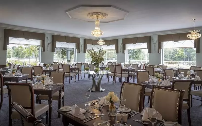 Fotos del hotel The Gleneagle  & Apartments:  6