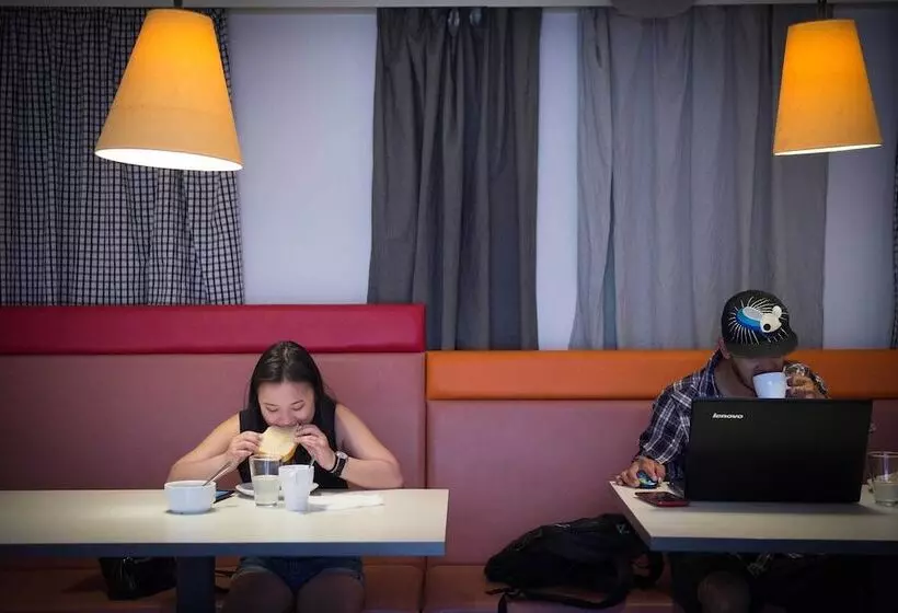 Fotos del hotel Wombats Hostel Budapest:  12