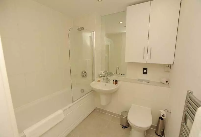 Fotos del hotel Premier Suites Plus Bristol Cabot Circus:  2