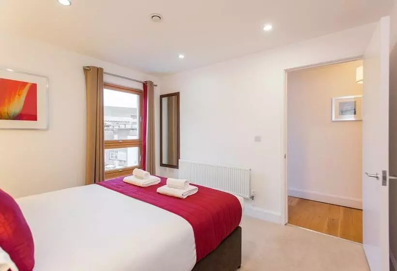 Fotos del hotel Premier Suites Plus Bristol Cabot Circus:  3
