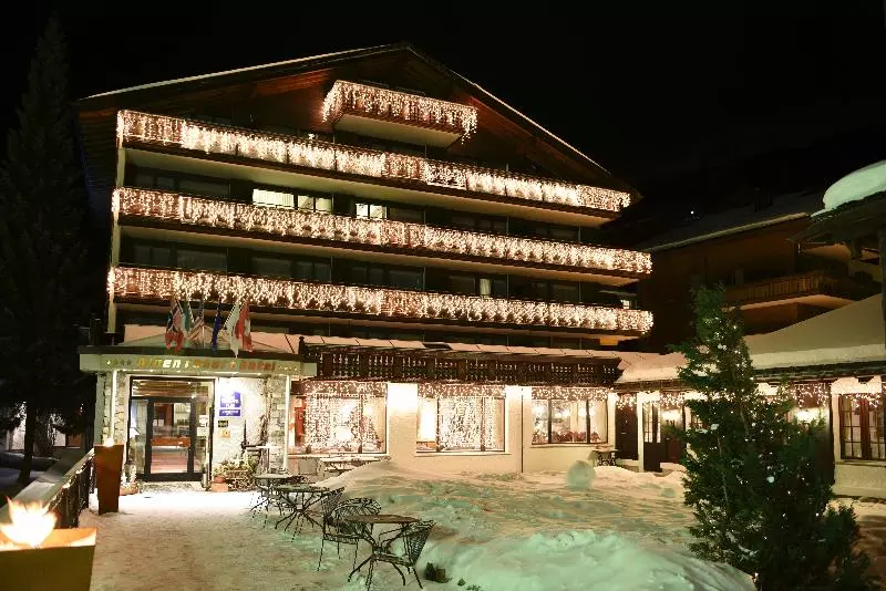 Fotos del hotel Alpen Resort:  8