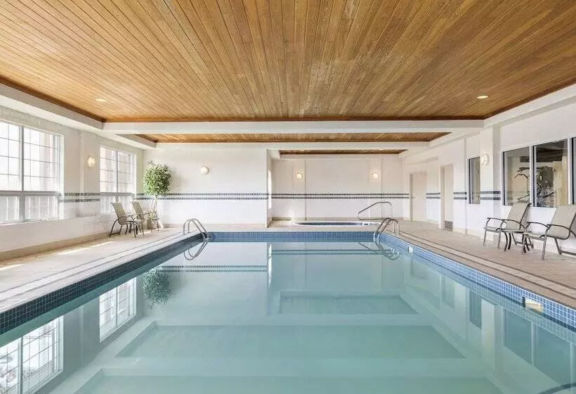 Country Inn & Suites By Radisson, Calgaryairport, Ab
