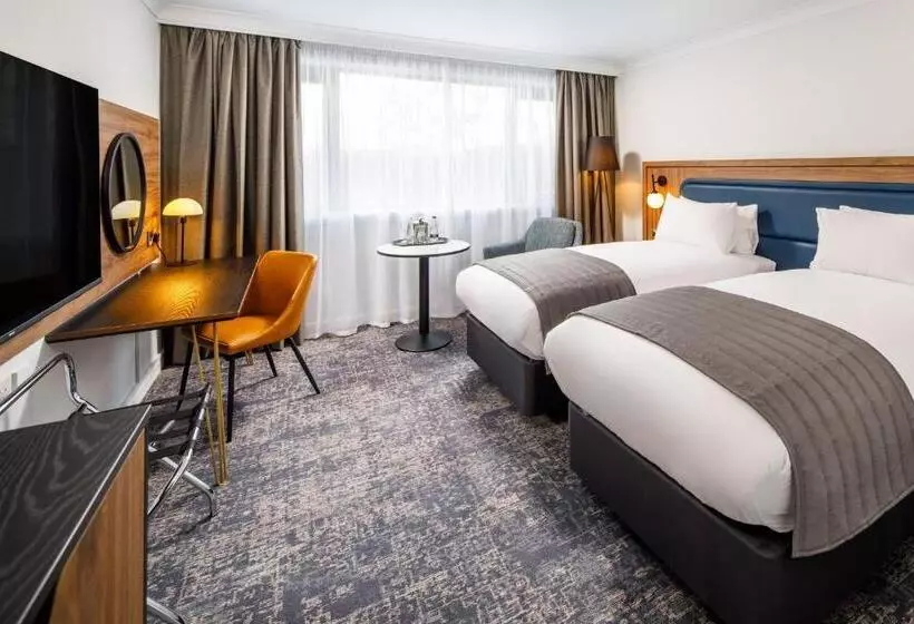 Crowne Plaza Manchester Airport, An Ihg