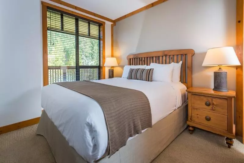 Fotos del hotel First Tracks Lodge:  12