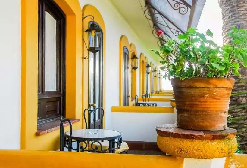 Fotos del hotel Hacienda Los Laureles:  18