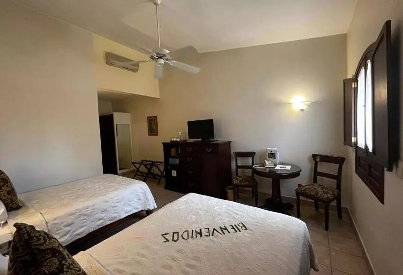 Fotos del hotel Hacienda Los Laureles:  8