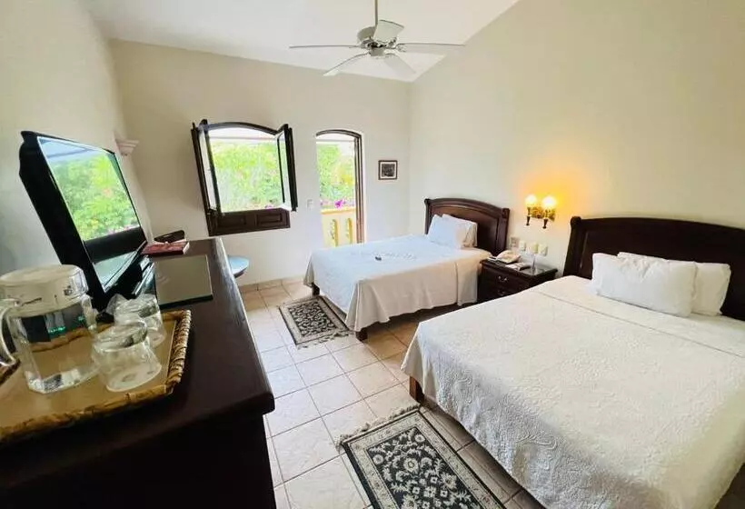 Fotos del hotel Hacienda Los Laureles:  24