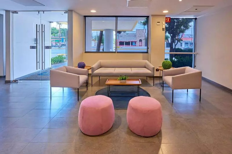 Fotos del hotel City Express Saltillo Norte:  2