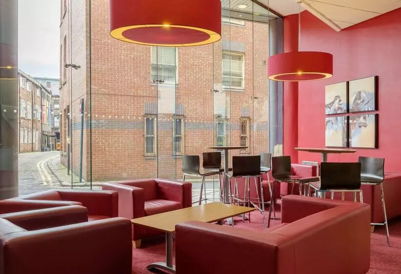 Fotos del hotel Travelodge Leeds Central:  3