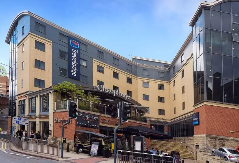 Fotos del hotel Travelodge Leeds Central:  1