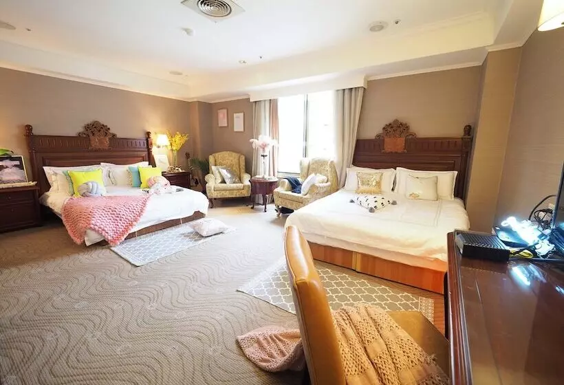 Fotos del hotel Capital Family:  3