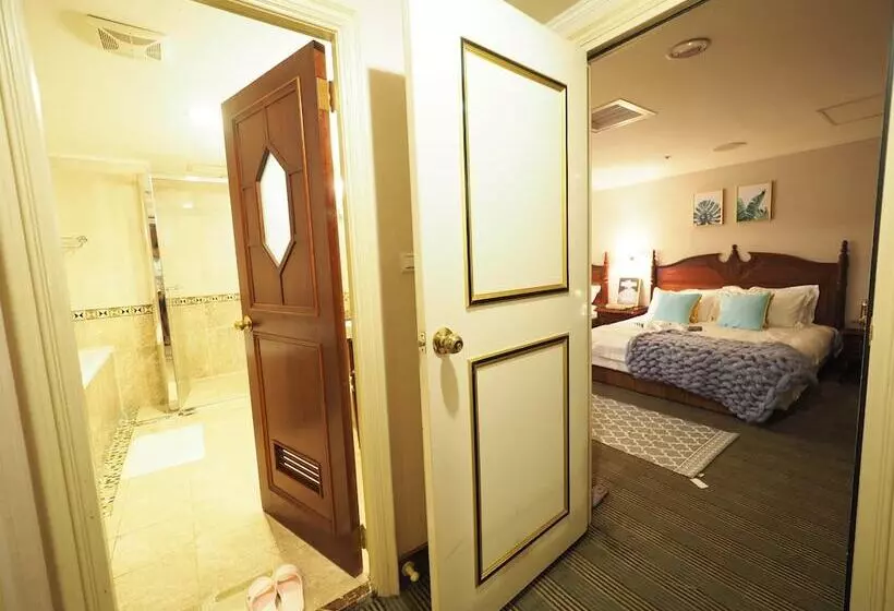 Fotos del hotel Capital Family:  24