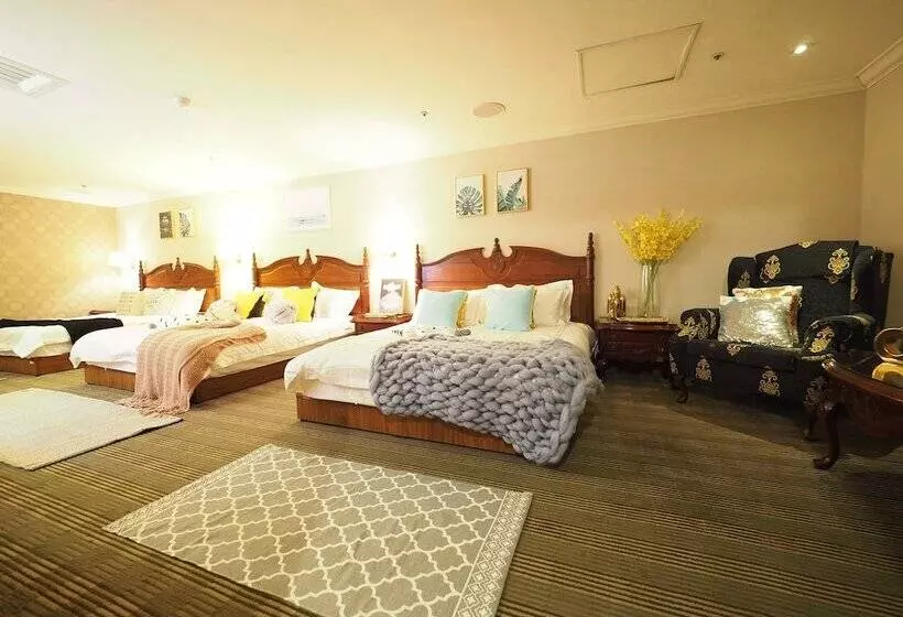 Fotos del hotel Capital Family:  18