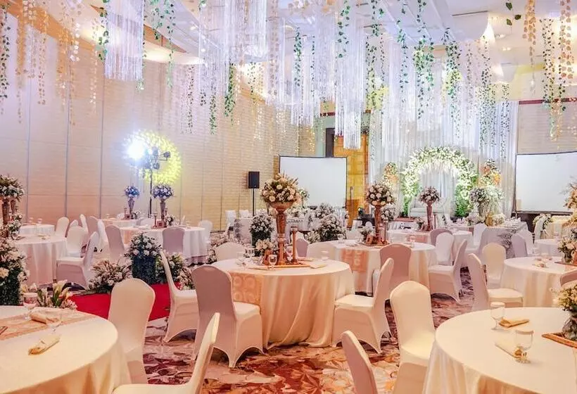 Fotos del hotel Crowne Plaza Manila Galleria, An Ihg:  2