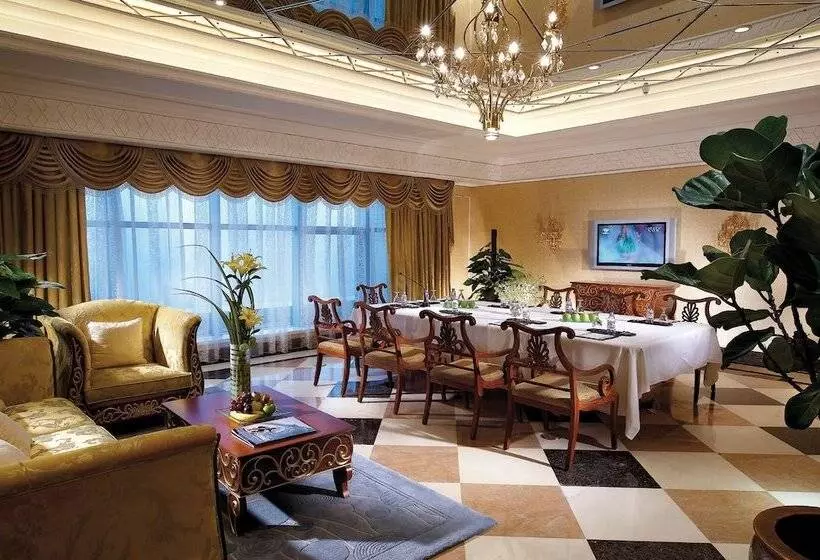 Fotos del hotel Regal Palace:  18