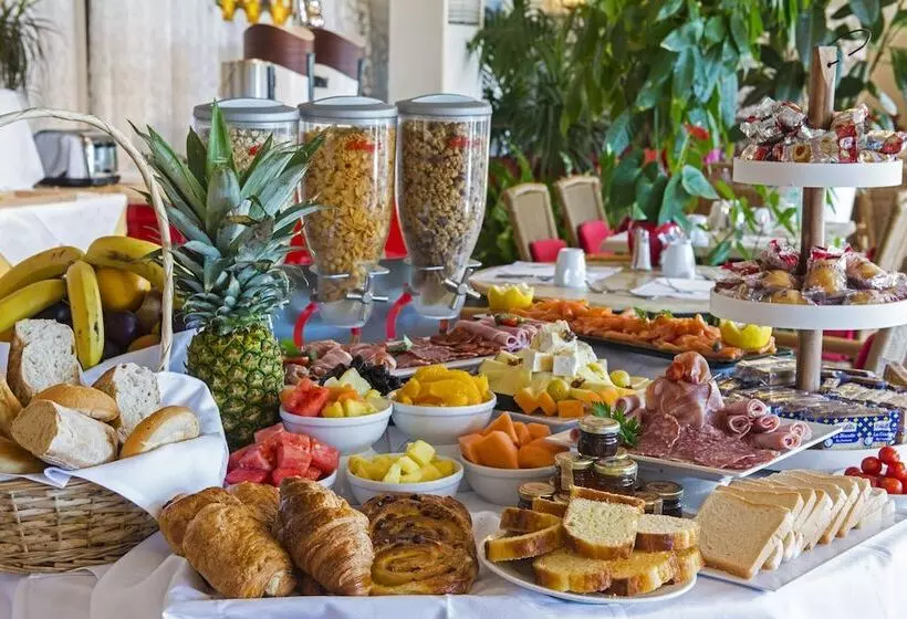 Fotos del hotel Hôtel West End Promenade:  4