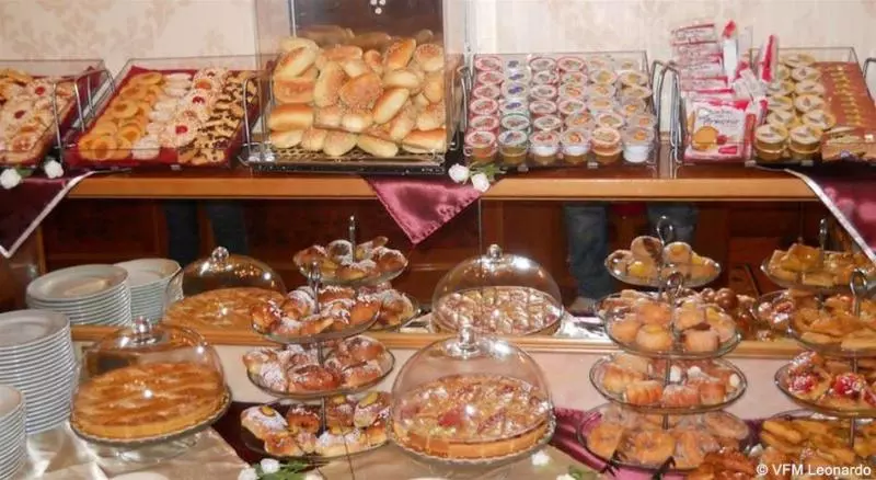 Fotos del hotel Joli:  7