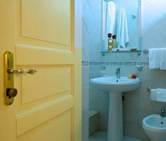 Fotos del hotel Joli:  8