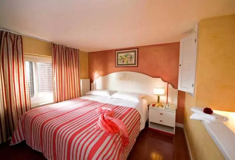 Fotos del hotel Joli:  6