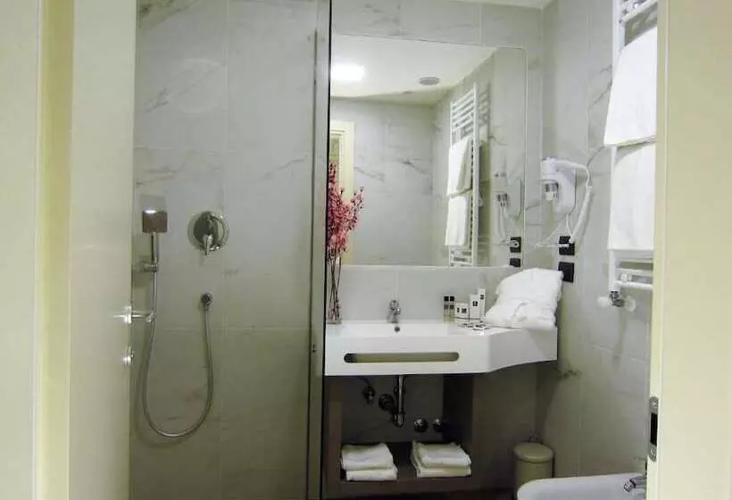 Fotos del hotel Ih S Milano Bocconi:  17