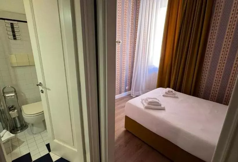 Fotos del hotel Condotti 29:  9