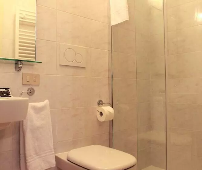 Fotos del hotel Bridge:  7