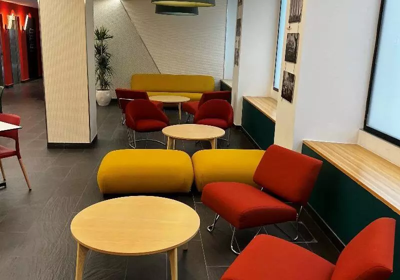 Fotos del hotel Ciutat De Barcelona:  2