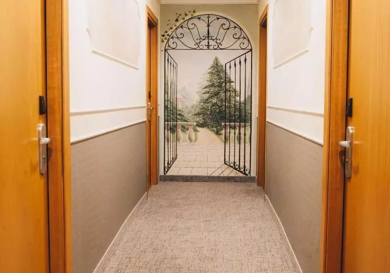 Fotos del hotel Corallo:  3