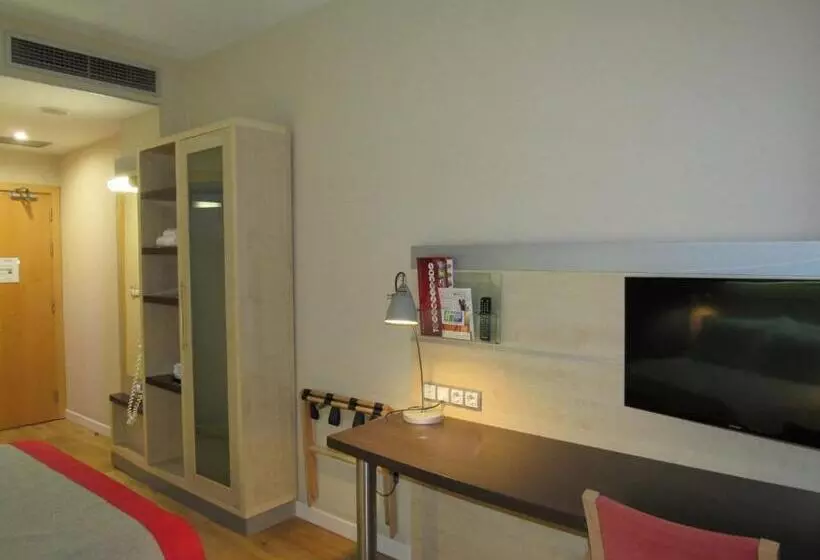 Fotos del hotel Holiday Inn Express Madridalcorcón, An Ihg:  24