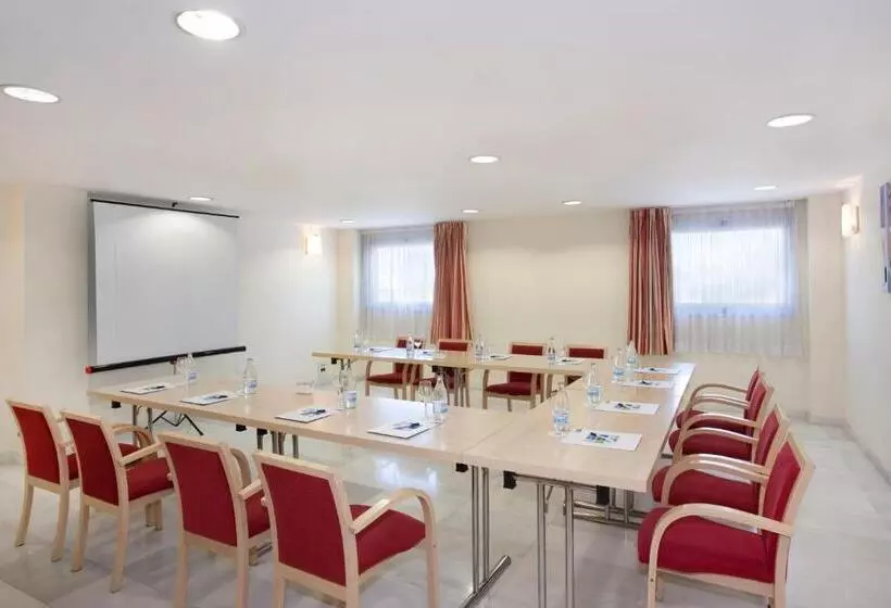 Fotos del hotel Holiday Inn Express Madridalcorcón, An Ihg:  8